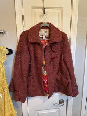 Tabitha Size M Textured Wool Blend Toggle Coat